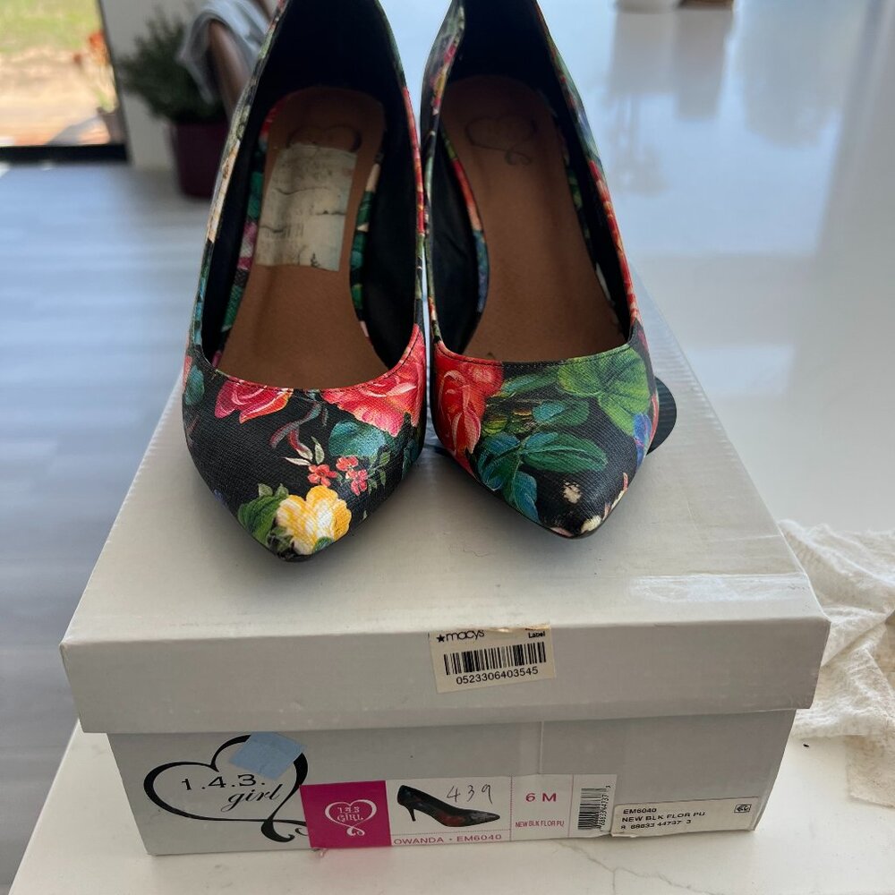 Women Pump